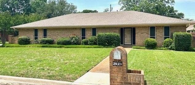 Property photo for 2621 Picadilly Lane, Denton, TX