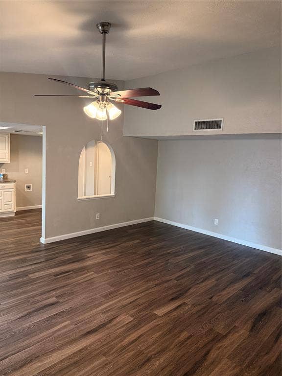 1914 Chisholm Trail, Grand Prairie, TX 75052 1914 Chisholm Trail, Grand Prairie, TX 75052
