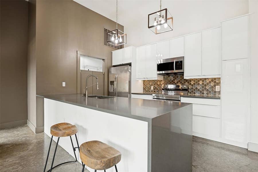 Property photo for 2502 Live Oak Street, #208, Dallas, TX
