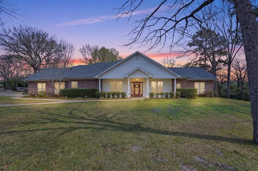 Property photo for 16378 County Road 431, Lindale, TX