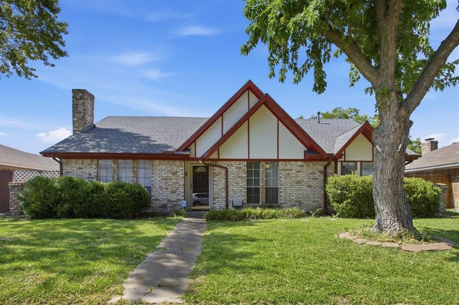 Property photo for 7306 Ridgeview Drive, Rowlett, TX