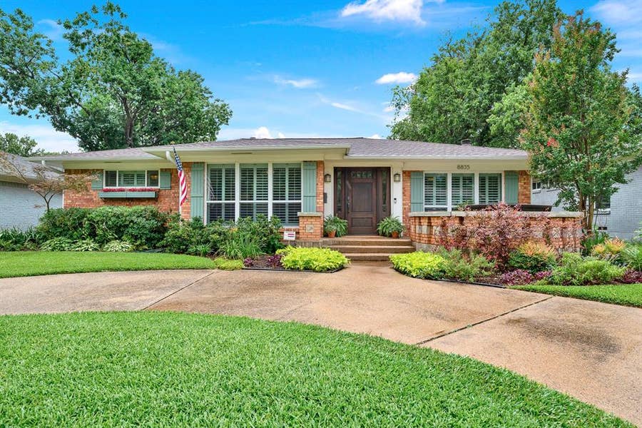Property photo for 8835 Larchwood Drive, Dallas, TX