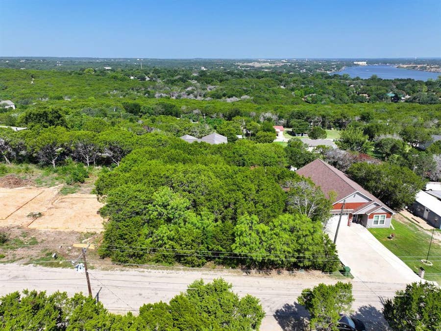 Property photo for 1012 Scenic Drive, Granbury, TX