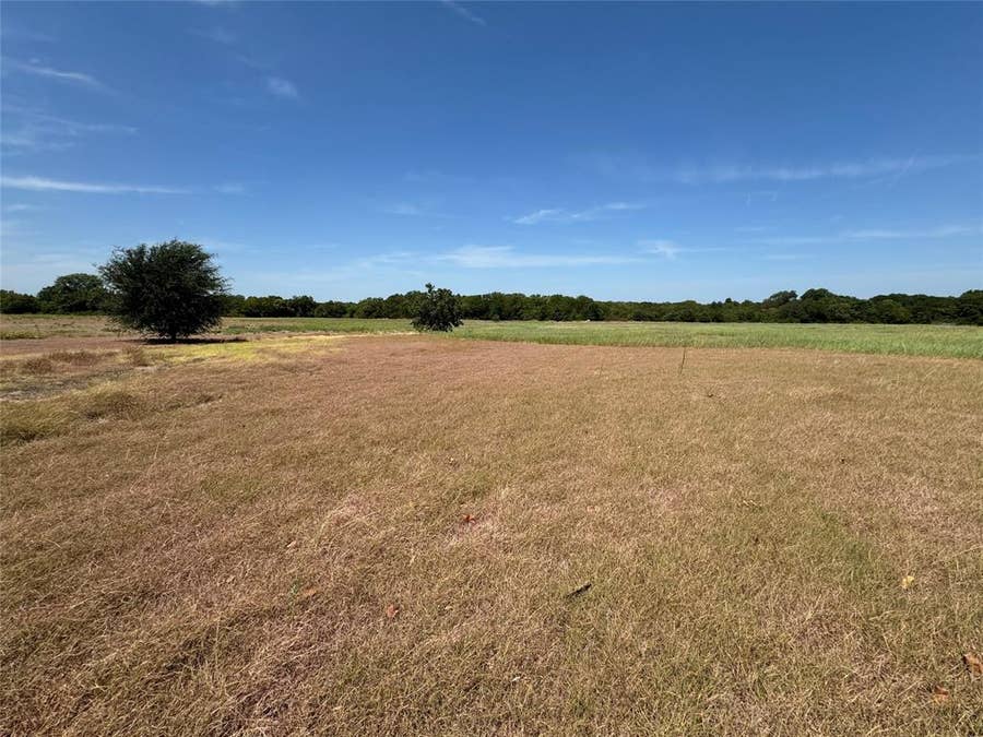 Property photo for 1801 Christian Road, Ennis, TX