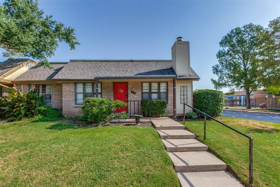 Property photo for 13899 Brookgreen Drive, Dallas, TX