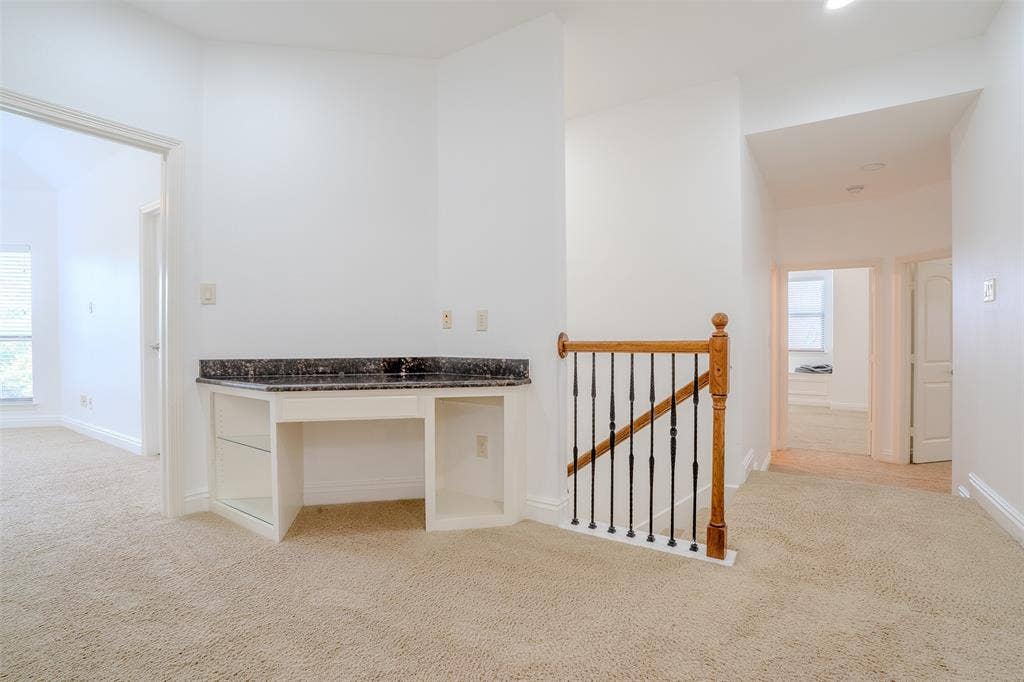 710 Corsica Court, Argyle, TX 76226 upstairs built in desk