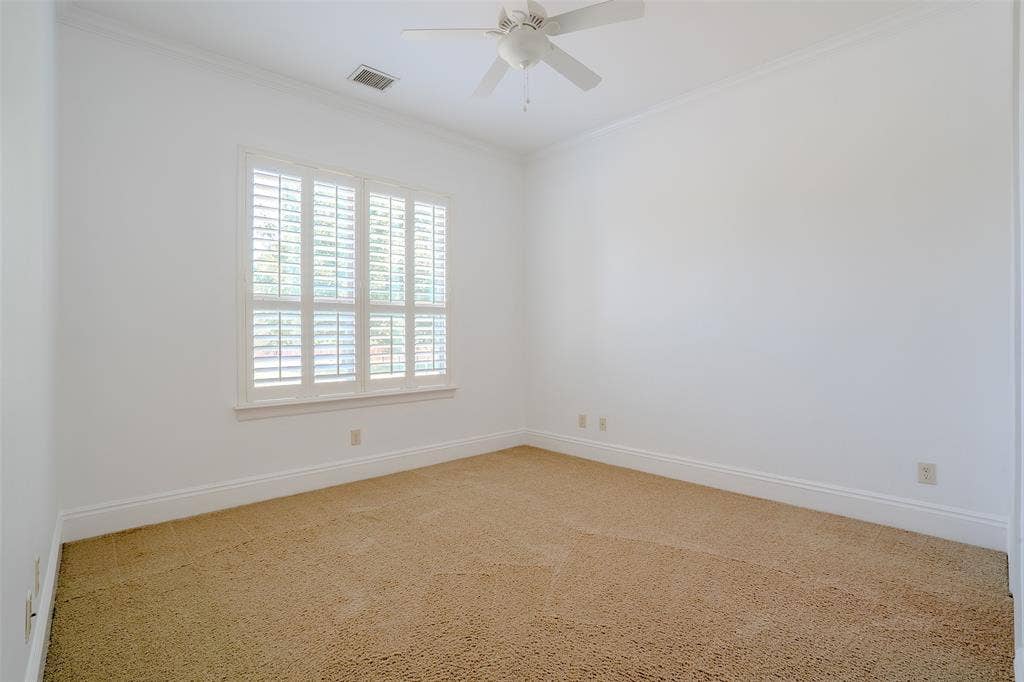 710 Corsica Court, Argyle, TX 76226 upstairs secondary with ensuite bath