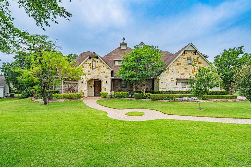 710 Corsica Court, Argyle, TX 76226 710 Corsica Court, Argyle, TX 76226