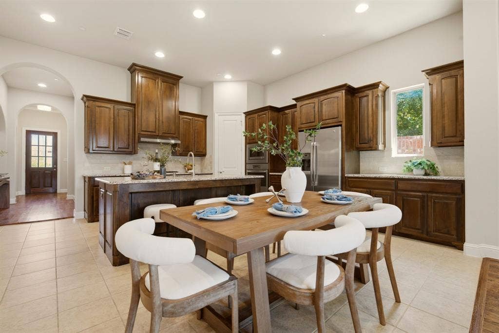 4721 Harlow Bend Drive, Irving, TX 75038