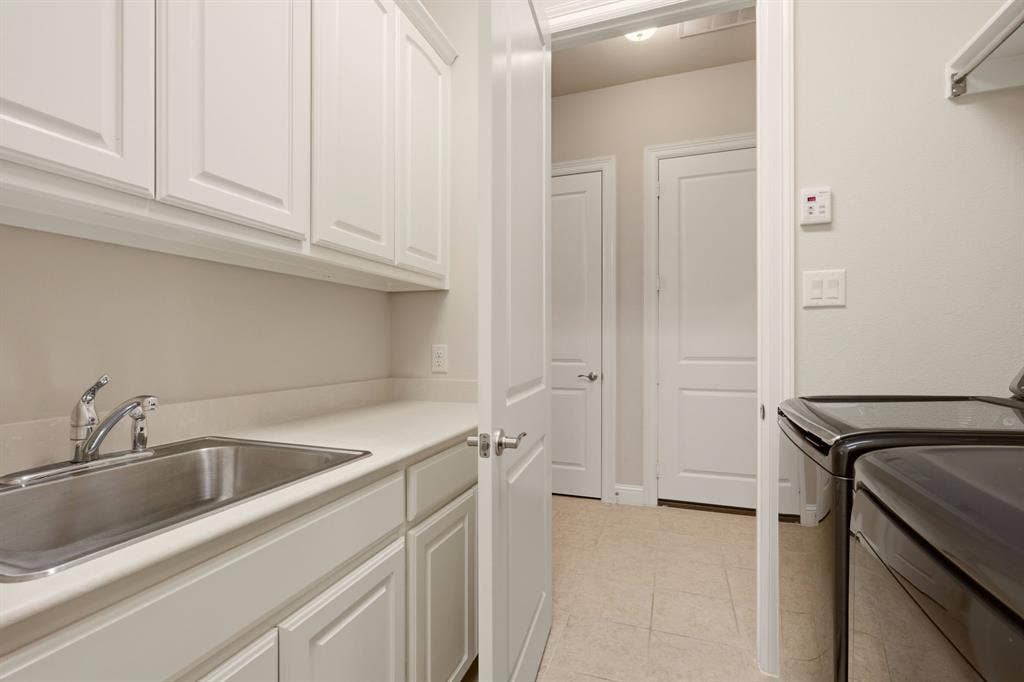 4721 Harlow Bend Drive, Irving, TX 75038