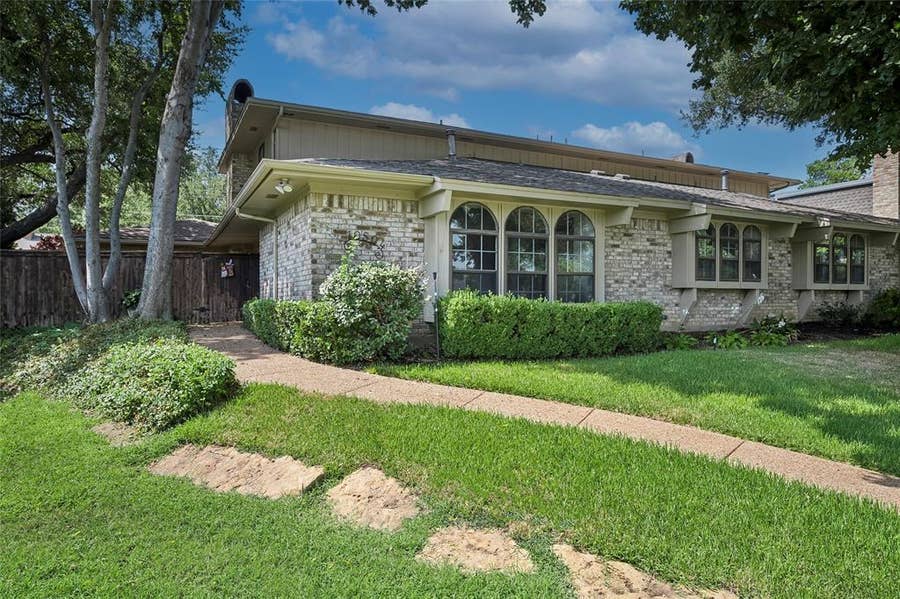 Property photo for 10504 Berry Knoll Drive, Dallas, TX