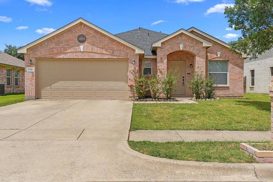 Property photo for 5311 Freestone Drive, Grand Prairie, TX