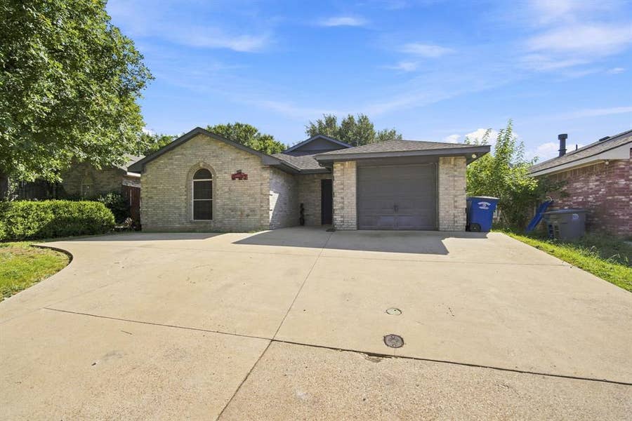 Property photo for 2534 Las Villas Avenue, Dallas, TX
