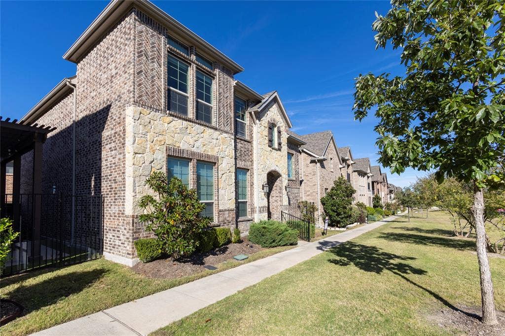 2455 Cathedral Drive, Richardson, TX 75080 2455 Cathedral Drive, Richardson, TX 75080