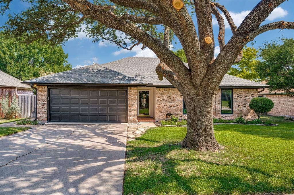 8420 Christie Drive, Frisco, TX 75033 Mature Tree for front shade