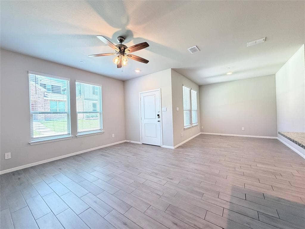 4808 Sparkling Pathway, Haltom City, TX 76117 4808 Sparkling Pathway, Haltom City, TX 76117