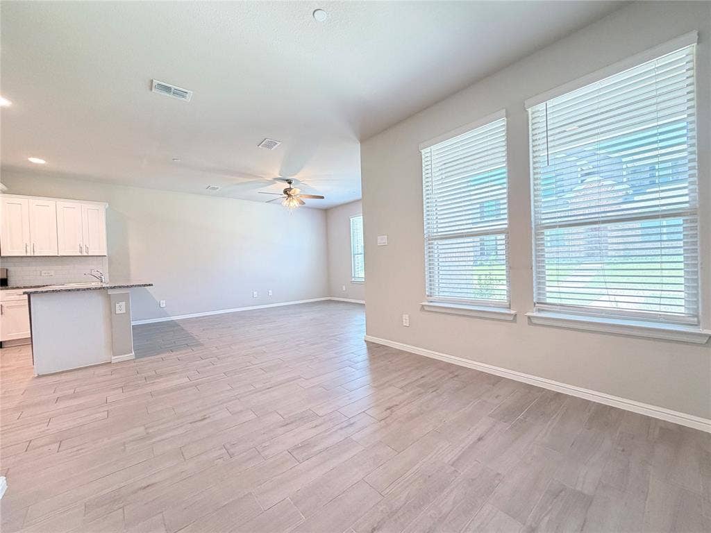 4808 Sparkling Pathway, Haltom City, TX 76117 4808 Sparkling Pathway, Haltom City, TX 76117
