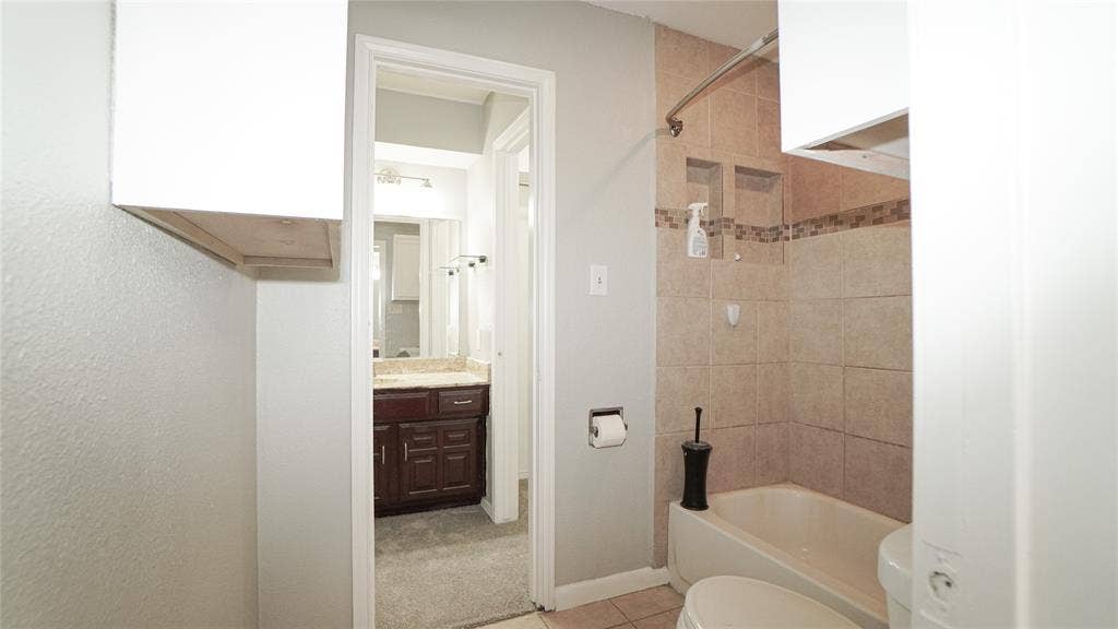 7113 Ridgeview Drive, Rowlett, TX 75089 7113 Ridgeview Drive, Rowlett, TX 75089