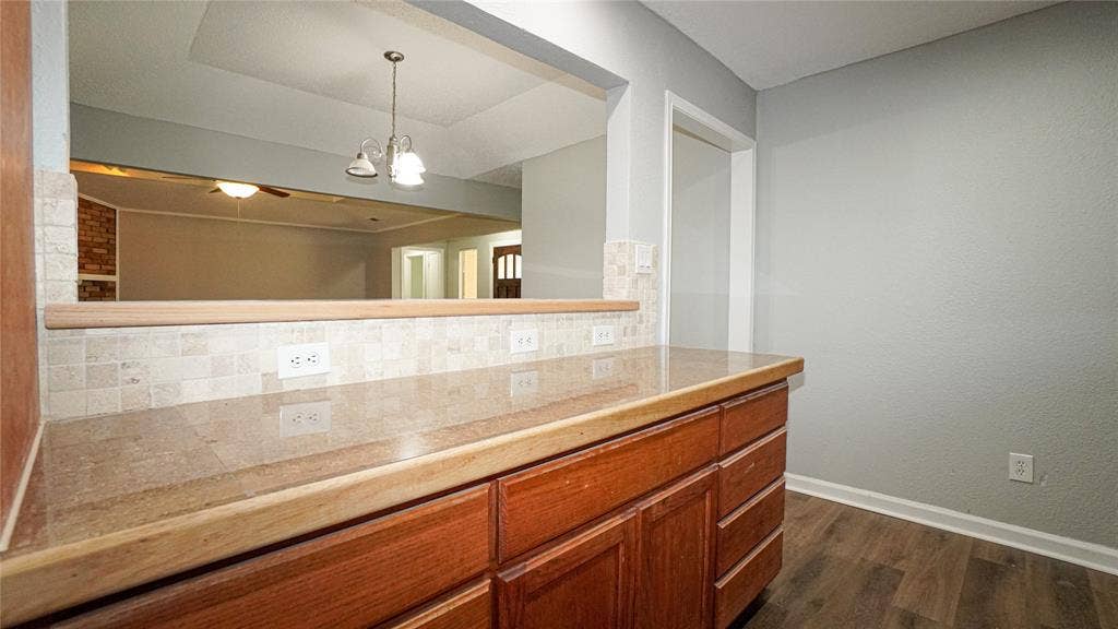 7113 Ridgeview Drive, Rowlett, TX 75089 7113 Ridgeview Drive, Rowlett, TX 75089