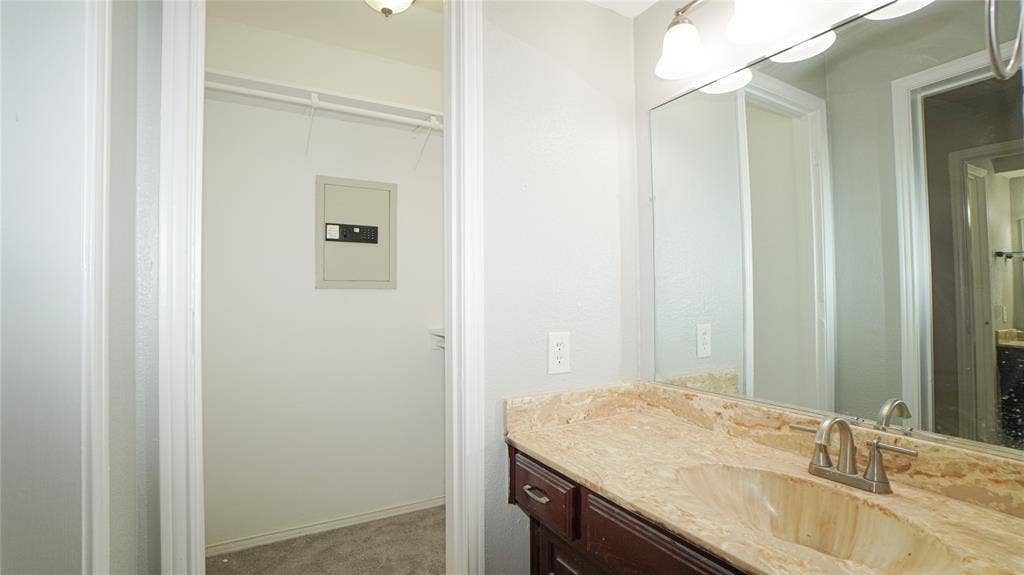 7113 Ridgeview Drive, Rowlett, TX 75089 7113 Ridgeview Drive, Rowlett, TX 75089
