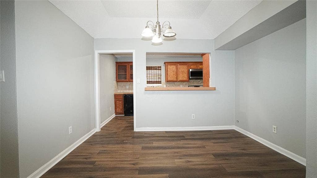 7113 Ridgeview Drive, Rowlett, TX 75089 7113 Ridgeview Drive, Rowlett, TX 75089