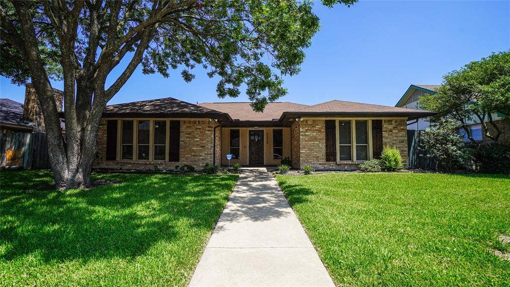 7113 Ridgeview Drive, Rowlett, TX 75089 7113 Ridgeview Drive, Rowlett, TX 75089