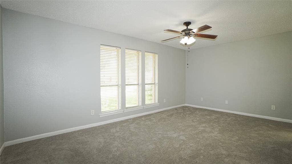 7113 Ridgeview Drive, Rowlett, TX 75089 7113 Ridgeview Drive, Rowlett, TX 75089