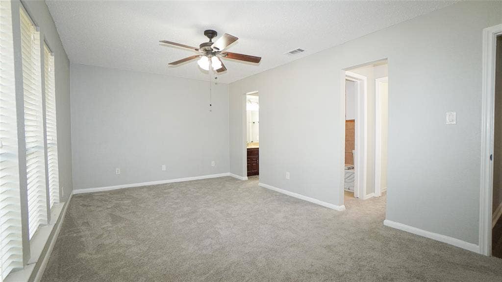 7113 Ridgeview Drive, Rowlett, TX 75089 7113 Ridgeview Drive, Rowlett, TX 75089