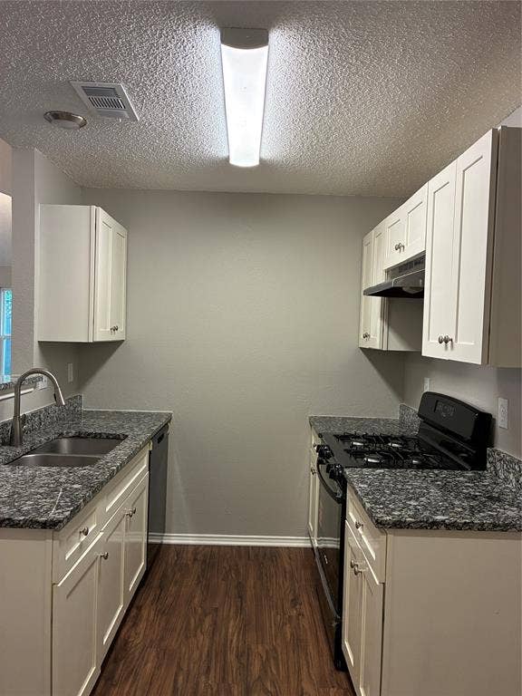 5115 Wedgewood Drive, Garland, TX 75043 Kitchen w/New Dishwasher and Stove
