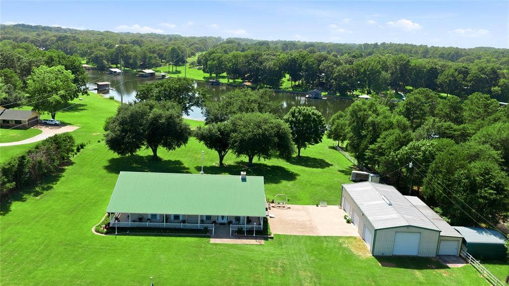 1682 County Road 4825, Athens, TX 75751 1682 County Road 4825, Athens, TX 75751