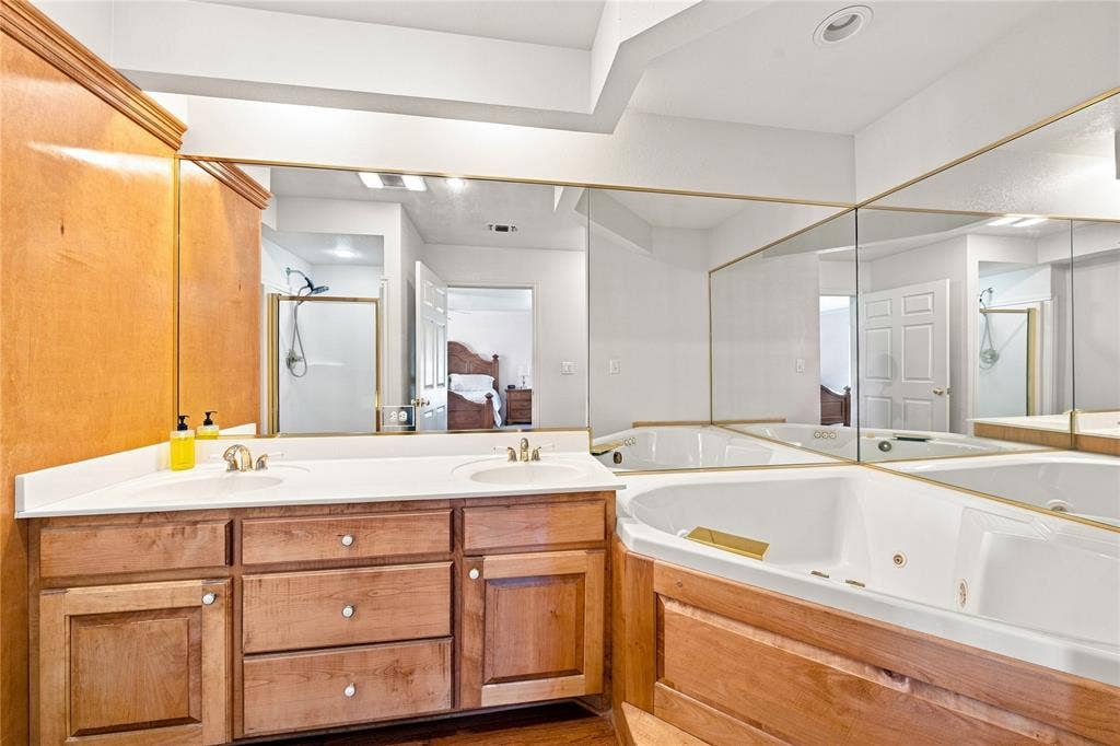 1682 County Road 4825, Athens, TX 75751 1682 County Road 4825, Athens, TX 75751