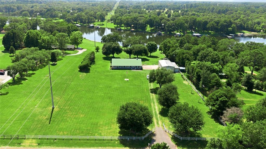 1682 County Road 4825, Athens, TX 75751 1682 County Road 4825, Athens, TX 75751