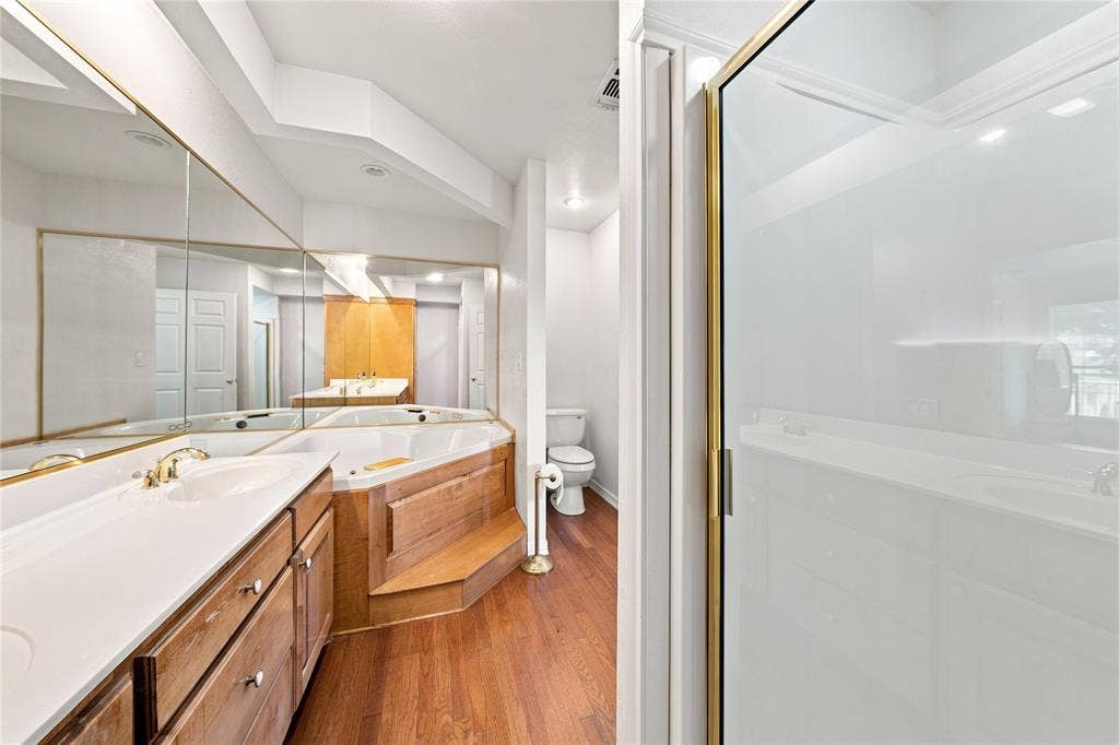 1682 County Road 4825, Athens, TX 75751 1682 County Road 4825, Athens, TX 75751