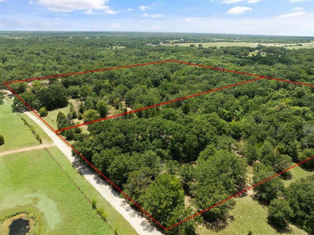 5 acre and 6 acre tract line - approximate