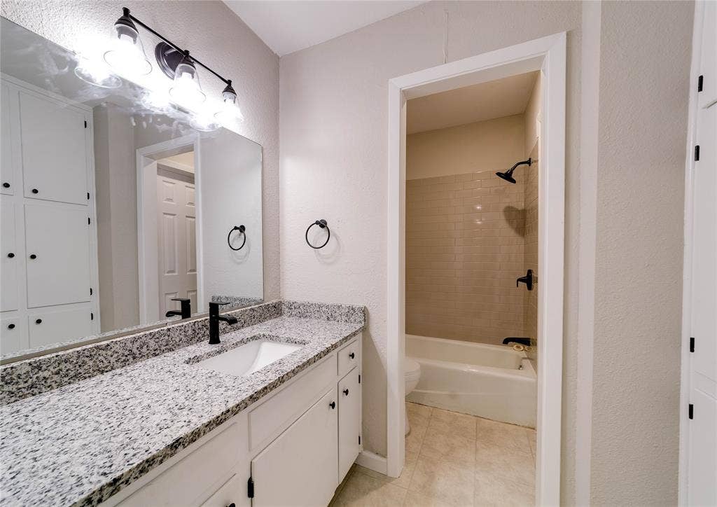 6824 Trail Lake Drive, #6826, Fort Worth, TX 76133 6824 Trail Lake Drive, #6826, Fort Worth, TX 76133