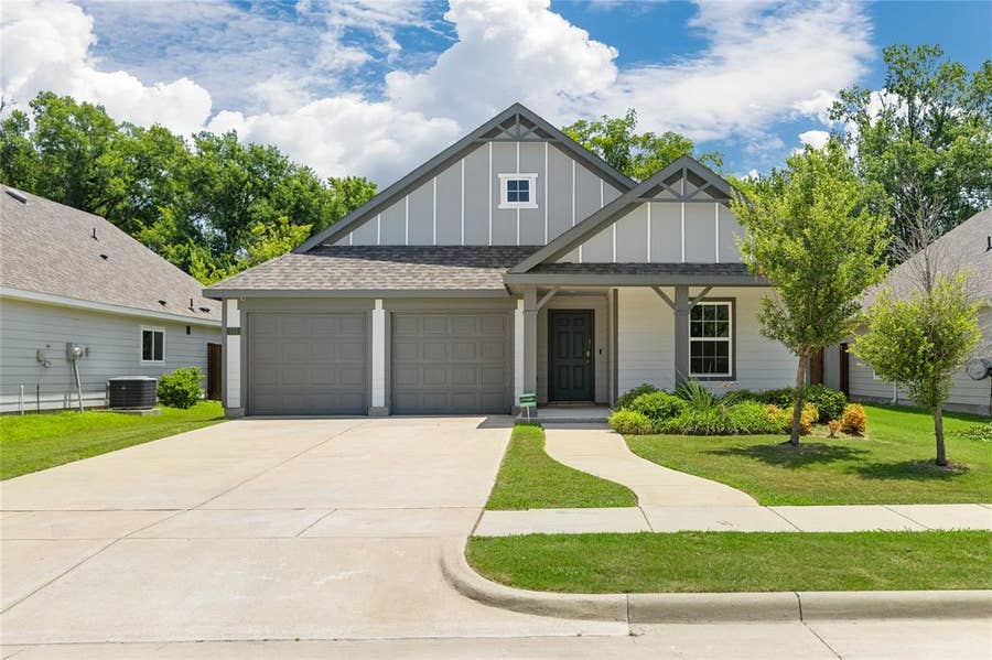 Property photo for 115 Rock Creek, Terrell, TX