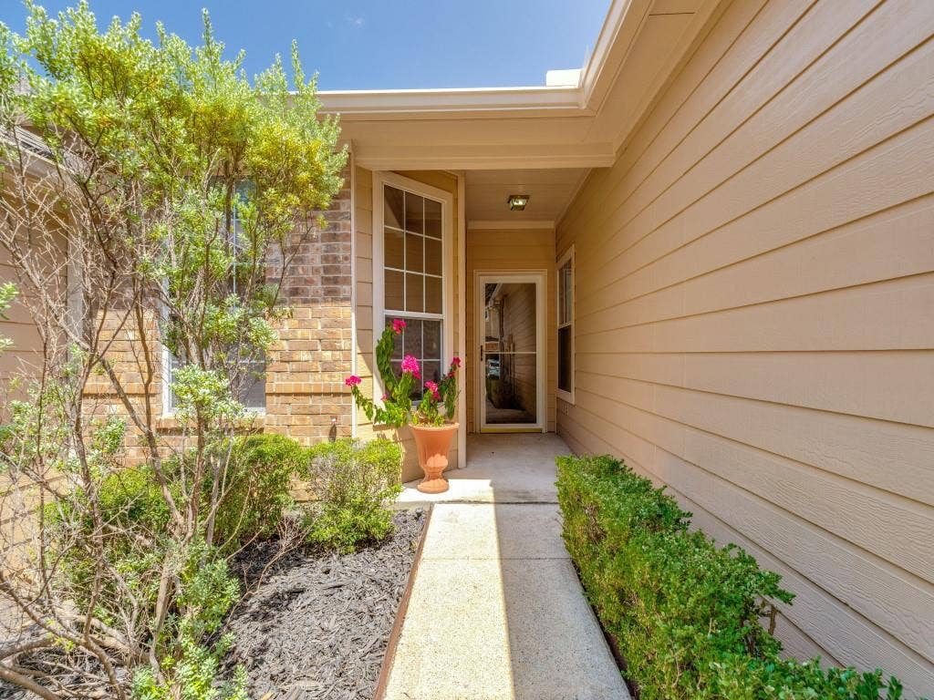 9900 Rockwall Road, Plano, TX 75025 9900 Rockwall Road, Plano, TX 75025