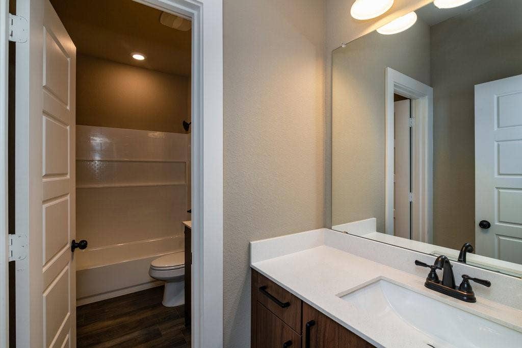 611 Harvest Moon Drive, Venus, TX 76084 611 Harvest Moon Drive, Venus, TX 76084