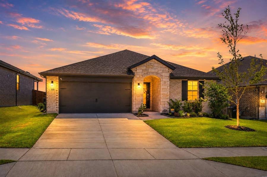 Property photo for 500 Thorn Creek Drive, Anna, TX