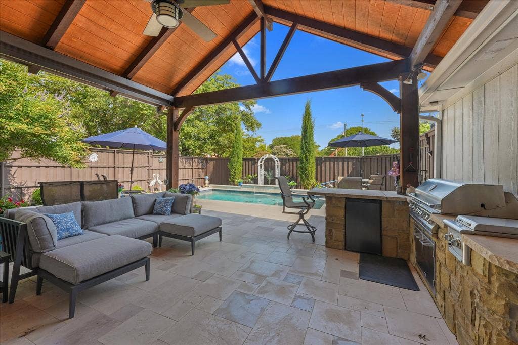 1913 Walters Drive, Plano, TX 75023 Fully covered patio with outdoor kitchen