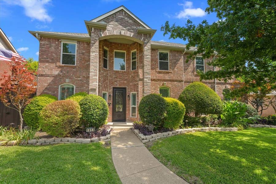 Property photo for 1913 Walters Drive, Plano, TX