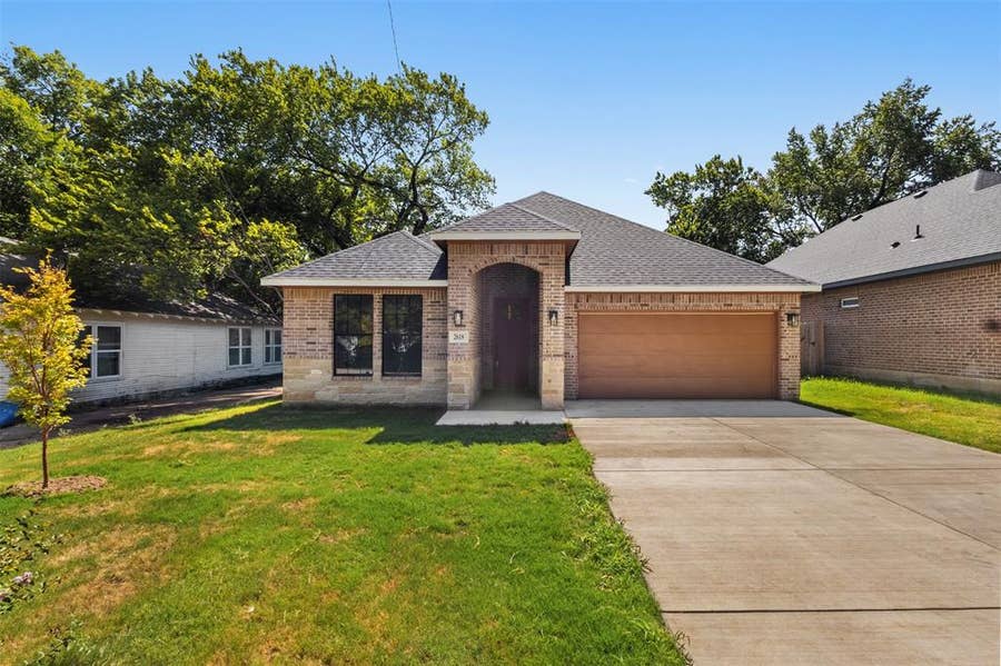 Property photo for 2618 Seevers Avenue, Dallas, TX