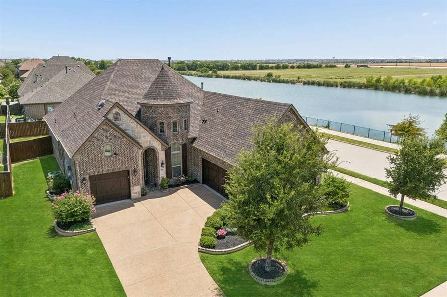 Property photo for 991 Waterview Drive, Prosper, TX