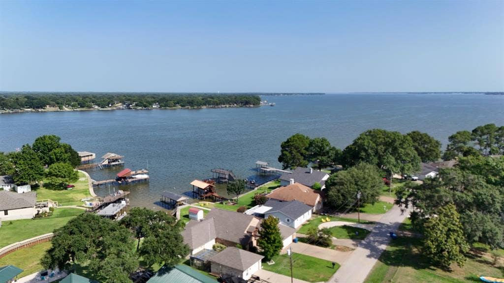 176 Seaside Drive, Gun Barrel City, TX 75156 176 Seaside Drive, Gun Barrel City, TX 75156