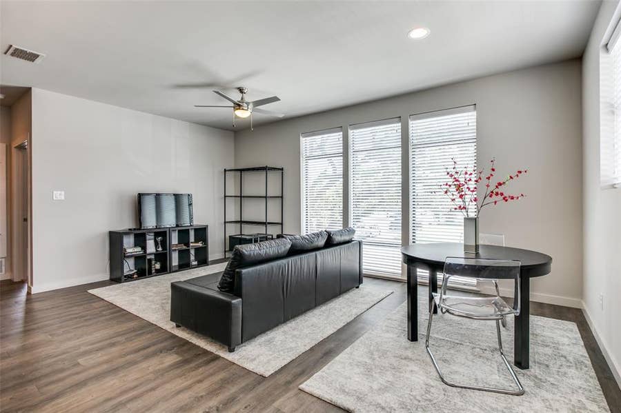 Property photo for 906 W Cannon Street, #200, Fort Worth, TX