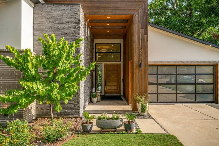 Property photo for 3766 Manana Drive, Dallas, TX