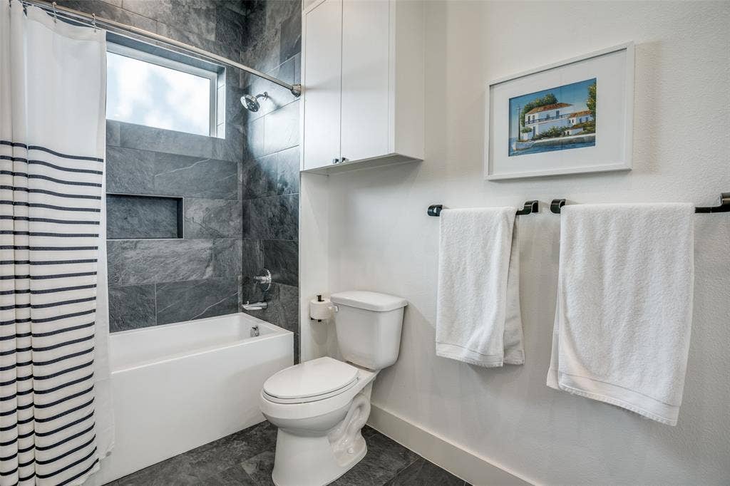 3766 Manana Drive, Dallas, TX 75220 Bathroom with shower / bath combo