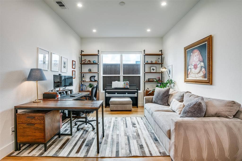 3766 Manana Drive, Dallas, TX 75220 Office/Bedroom with easy access to connected bathroom. It featuries light wood finished floors a large low e3 double paned windows and recessed lighting.