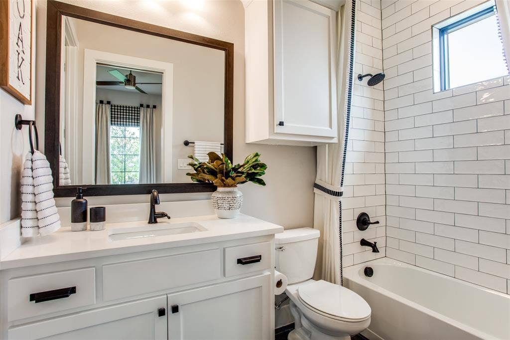 628 Verona Drive, Haslet, TX 76052 628 Verona Drive, Haslet, TX 76052