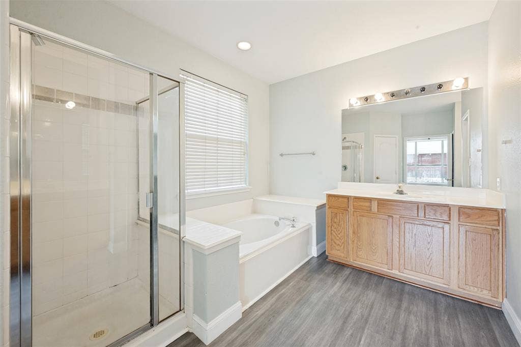 4849 Gloucester Drive, Grand Prairie, TX 75052 4849 Gloucester Drive, Grand Prairie, TX 75052